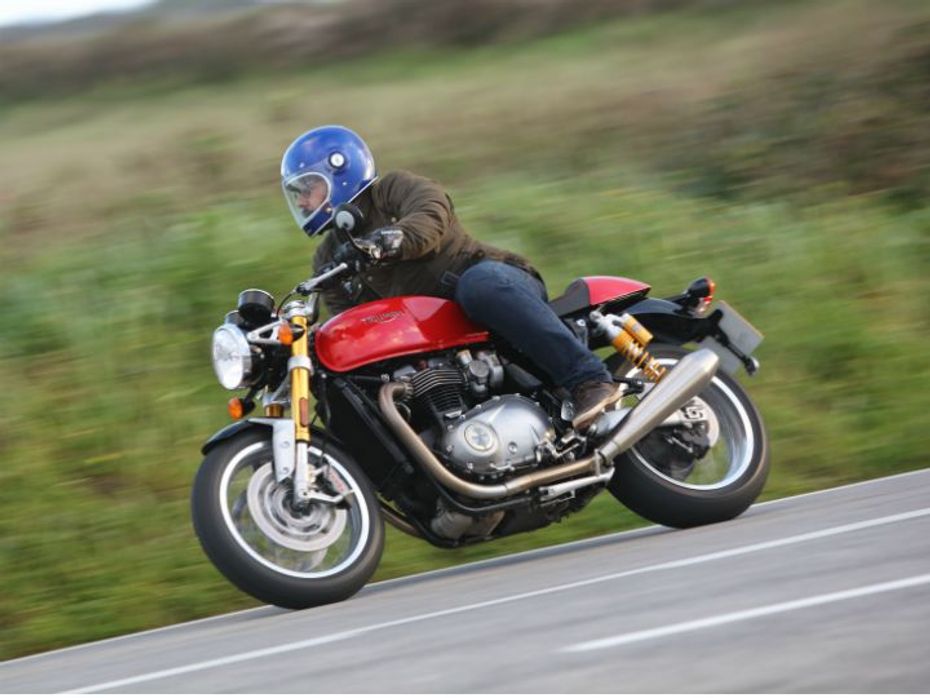 The Thruxton changes direction at the slightest hint of steering input