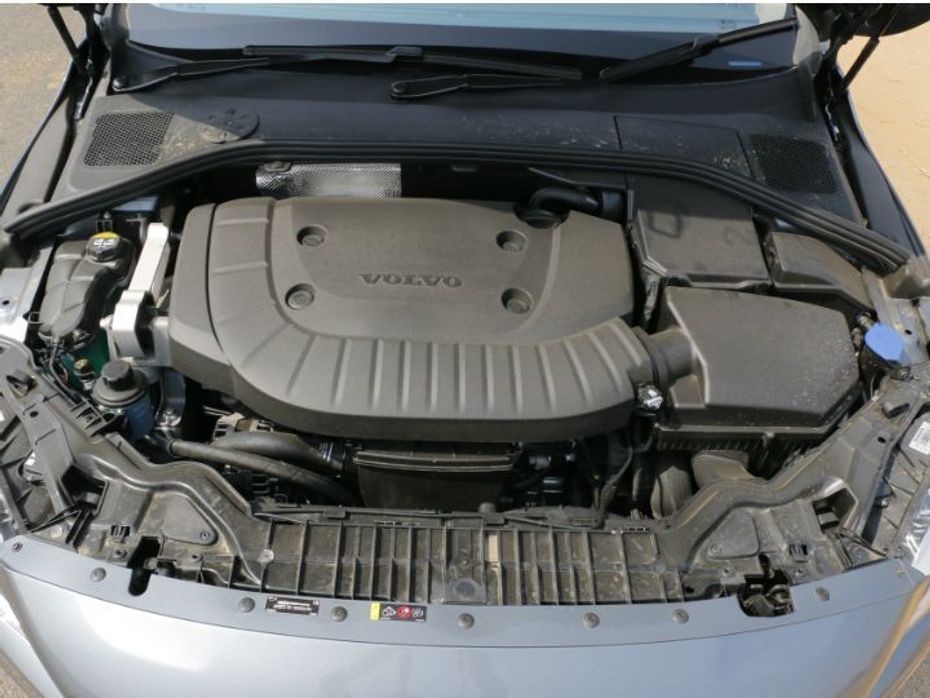 Volvo S60 Cross Country engine 2.4-litre, 5-cylinder turbo-diesel