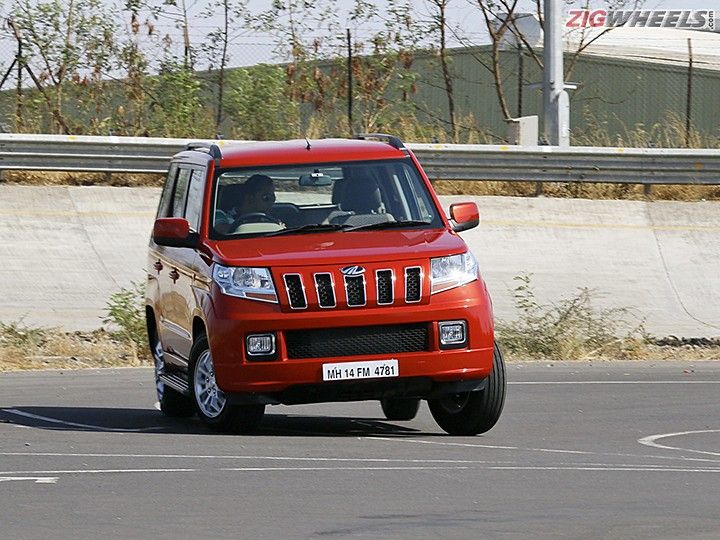 Mahindra TUV300 mHawk100 Mahindra TUV300 mHawk100