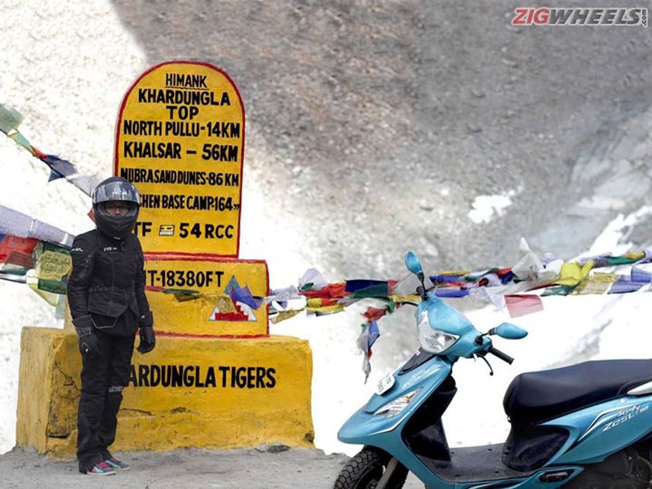 Anam Hashim with her Scooty Zest at Khardung La
