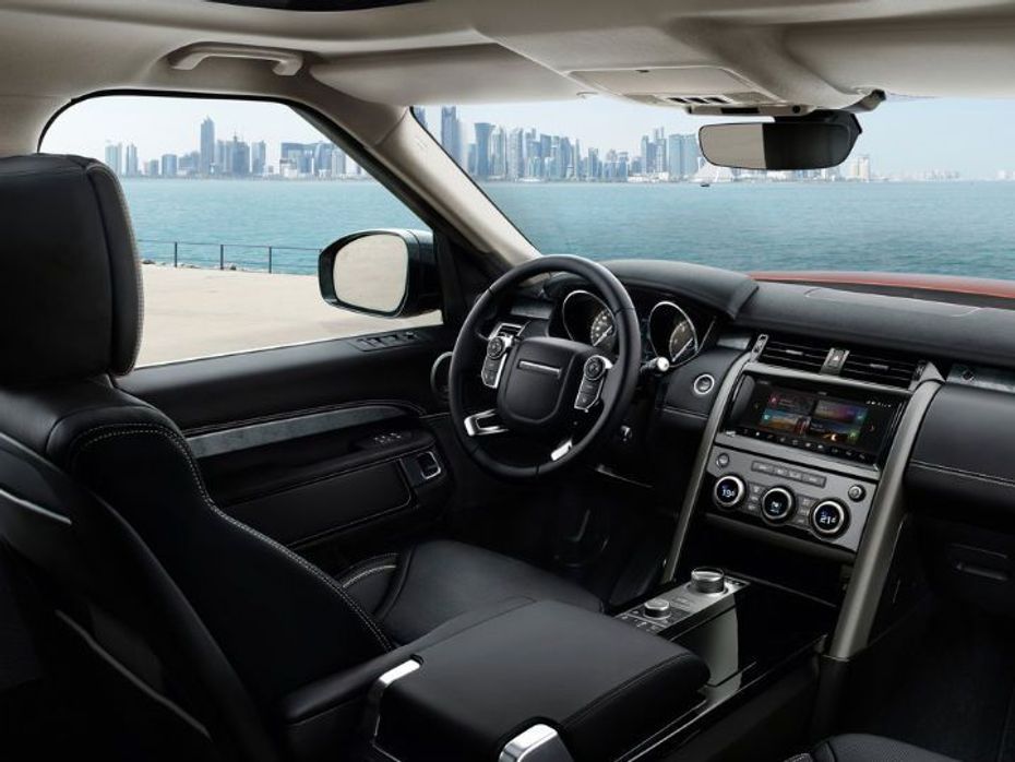 2017 Land Rover Discovery Interiors