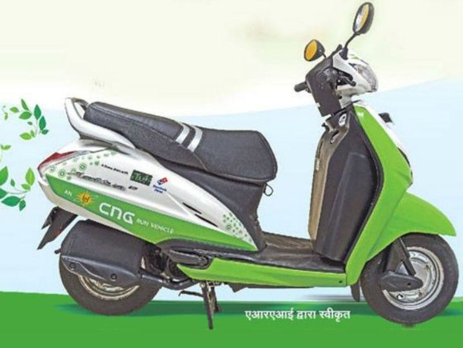 Honda Activa fitted with CNG kit