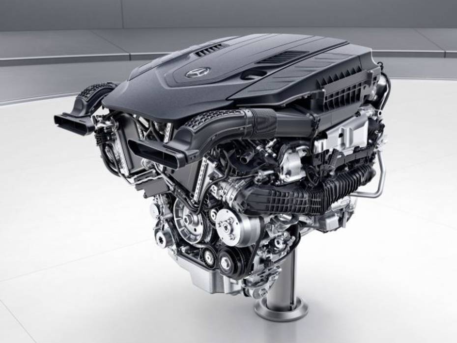 Mercedes-Benz V8 Petrol Engine