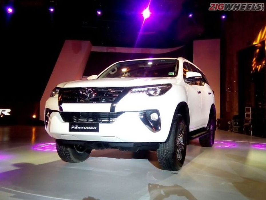 New Toyota Fortuner: Front