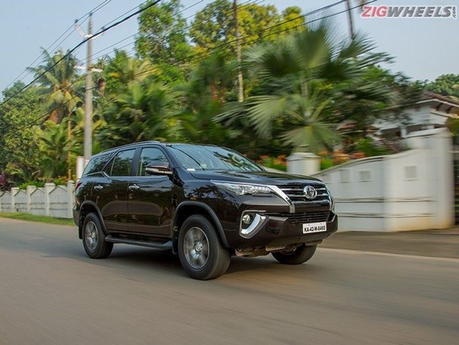 New Toyota Fortuner - Action