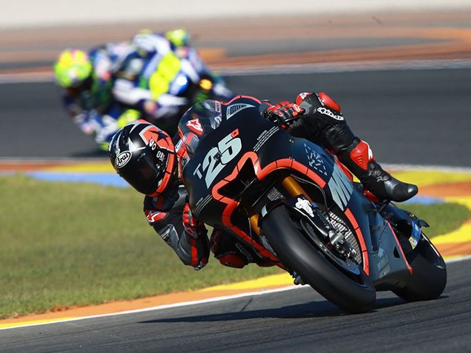 Maverick Vinales leads at the Valencia testing round Maverick Vinales leads at the Valencia testing round