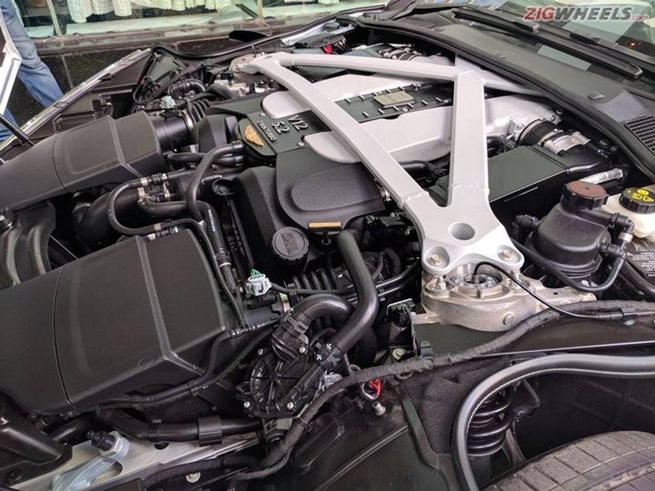 Aston Martin DB11 - Engine