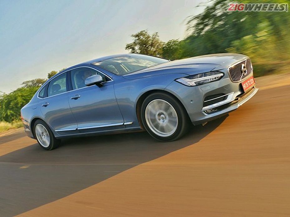 Volvo S90: Action Pic