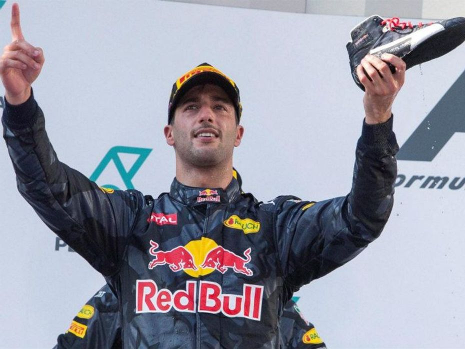 Daniel Ricciardo wins MalaysianGP