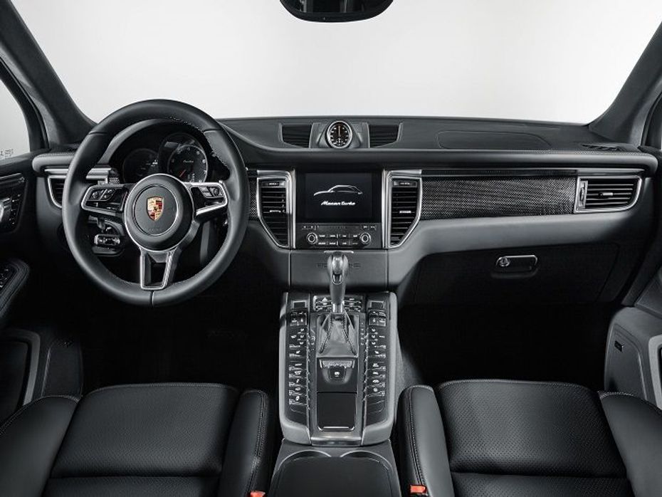 The interior of Porsche Macan Turbo