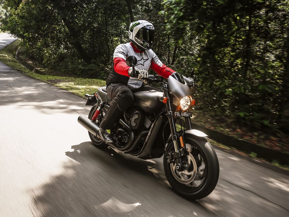 2017 Harley Davidson Street Rod first ride review