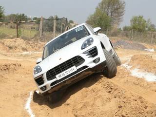 Porsche Macan and mud slinging