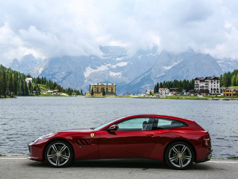 Ferrari GTC4Lusso and GTC4Lusso T Launched in India