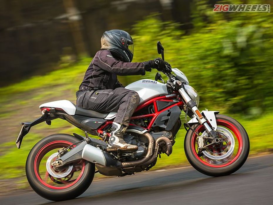 Ducati Scrambler Icon vs Monster 821 Family Feud