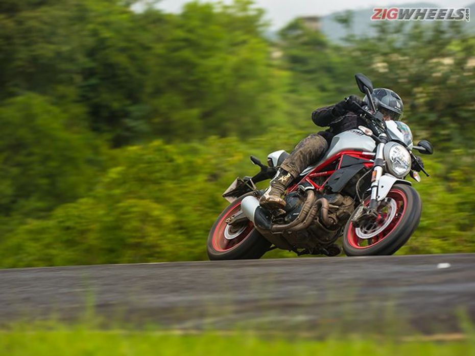 Ducati Scrambler Icon vs Monster 821 Family Feud