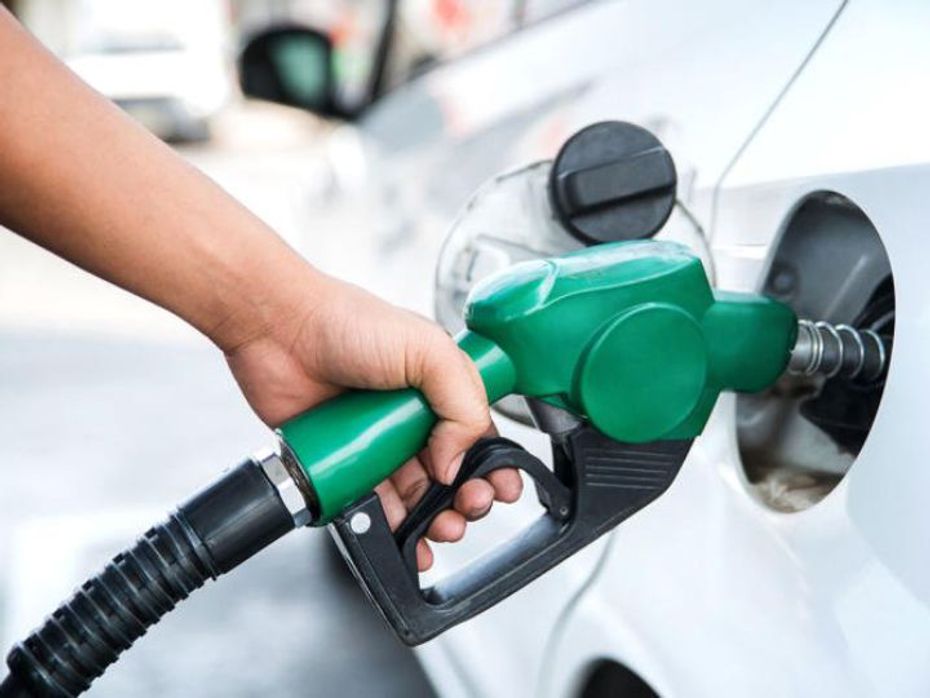 8 Petrol Pumps In Maharashtra Stripped Of License