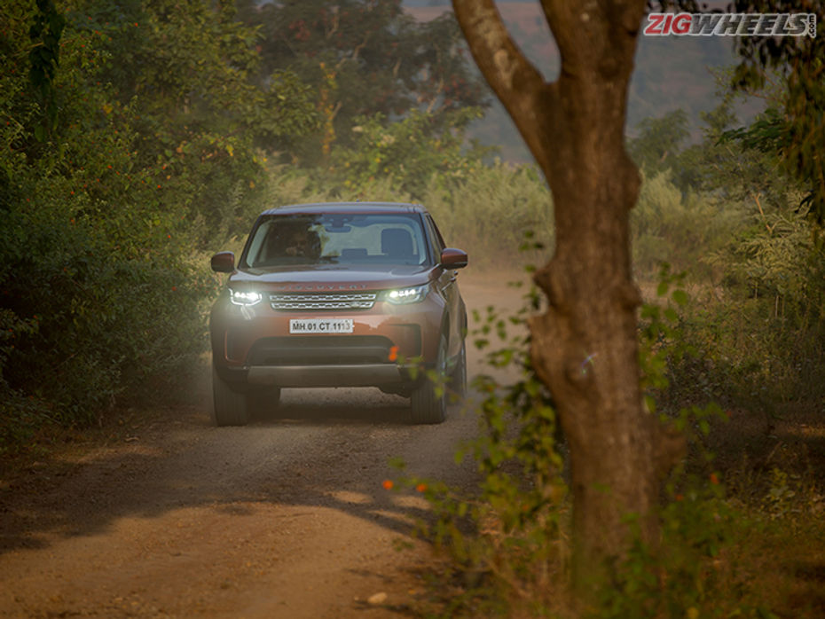 Land Rover Discovery Petrol Review
