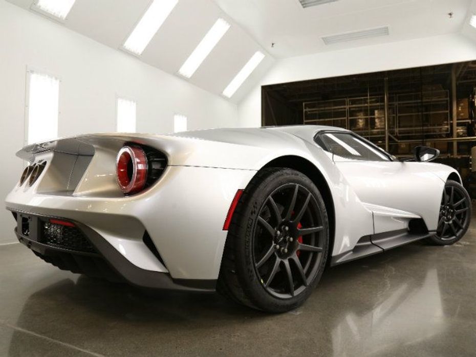 The Ford GT comes with a host of aerodynamic aids to help it go fast and corner fast