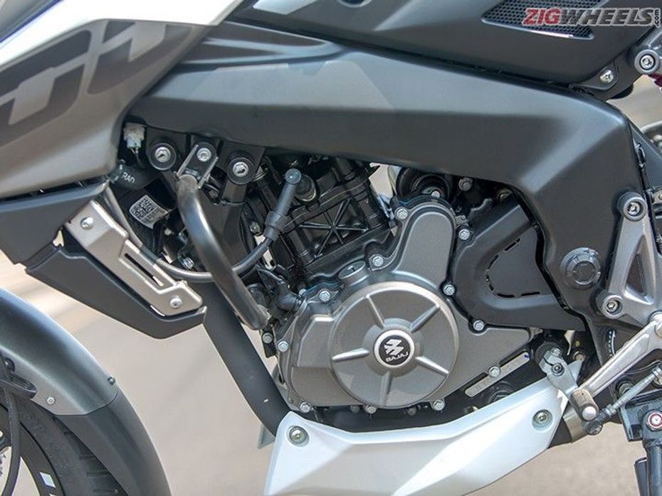 Yamaha MT-15 vs rivals