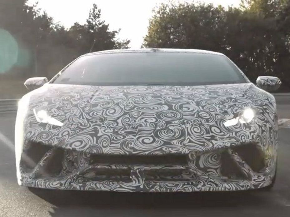 The face of Huracan Performante has similar touches as those on Aventador S