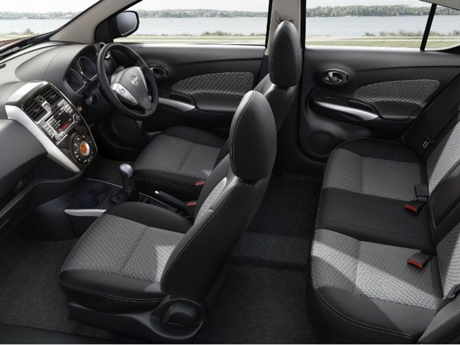 The new interior of the 2017 Nissan Sunny