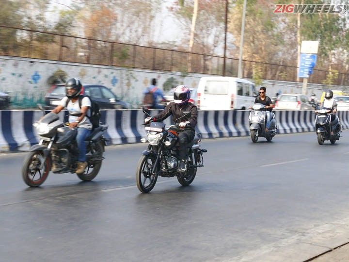 Bajaj V-15: Action Pic Bajaj V-15: Action Pic