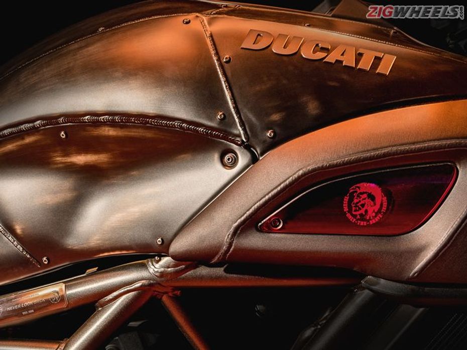 Ducati Diavel Diesel: Fuel Tank