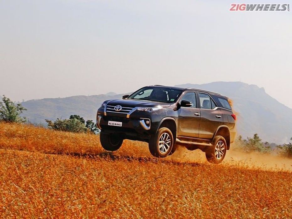 Toyota Fortuner - Off Road