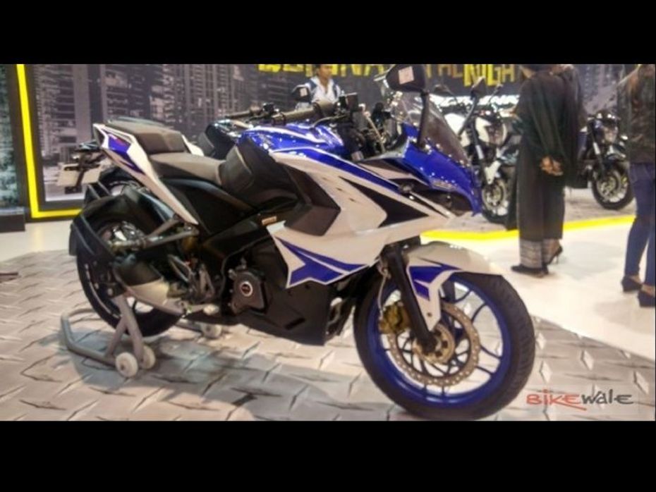 Bajaj launches Pulsar RS200 in new Racing Blue colour