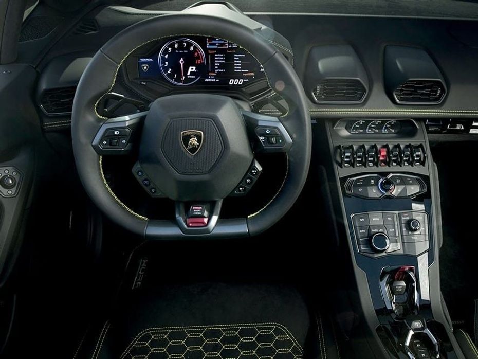 Lamborghini Huracan RWD Spyder - Interiors