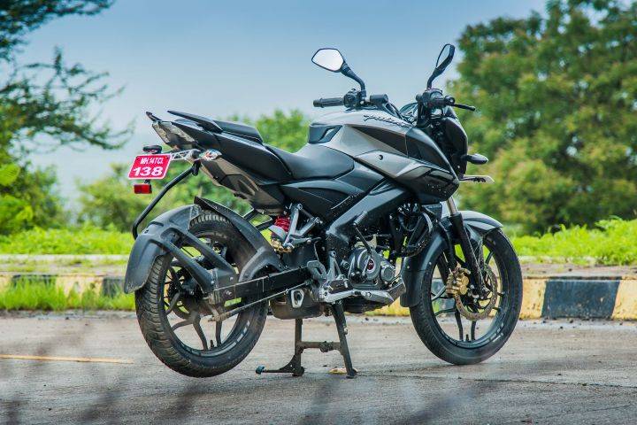 Bajaj Pulsar NS 160 - First Ride Review - ZigWheels