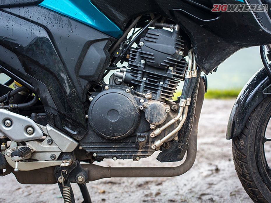 Yamaha FZ25: Road Test Review