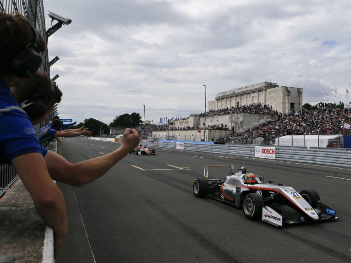 Jehan Daruvala Makes History In F3 Again Zigwheels