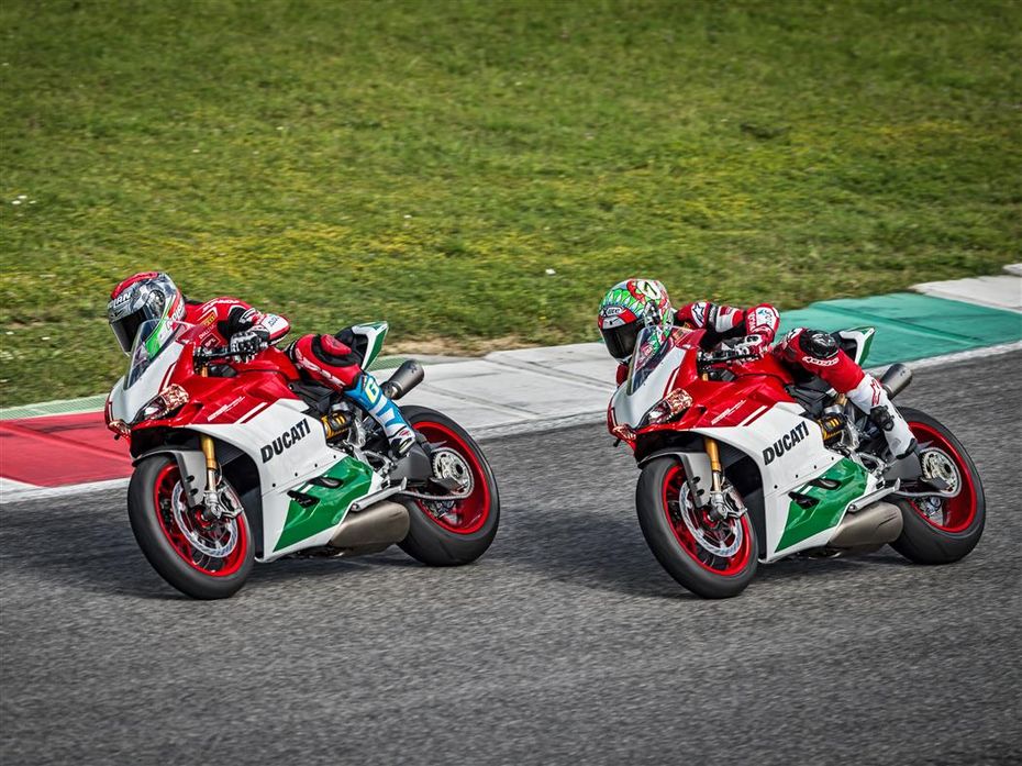 Ducati Unveils The 1299 Panigale R Final Edition
