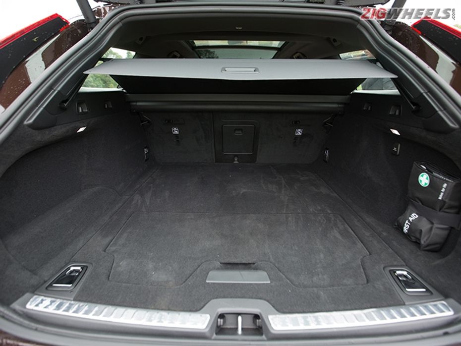 Volvo V90 CrossCountry Review - Boot Space