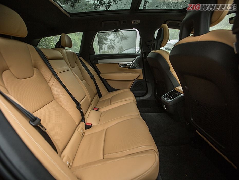 Volvo V90 CrossCountry Review - Rear Seat