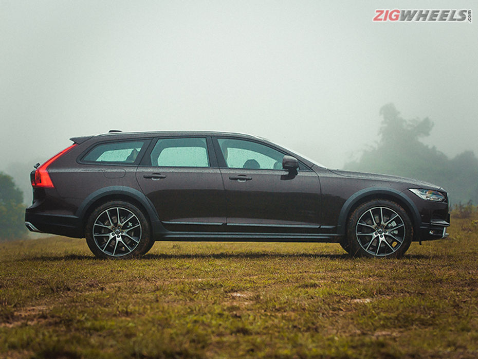 Volvo V90 Cross Country Launched