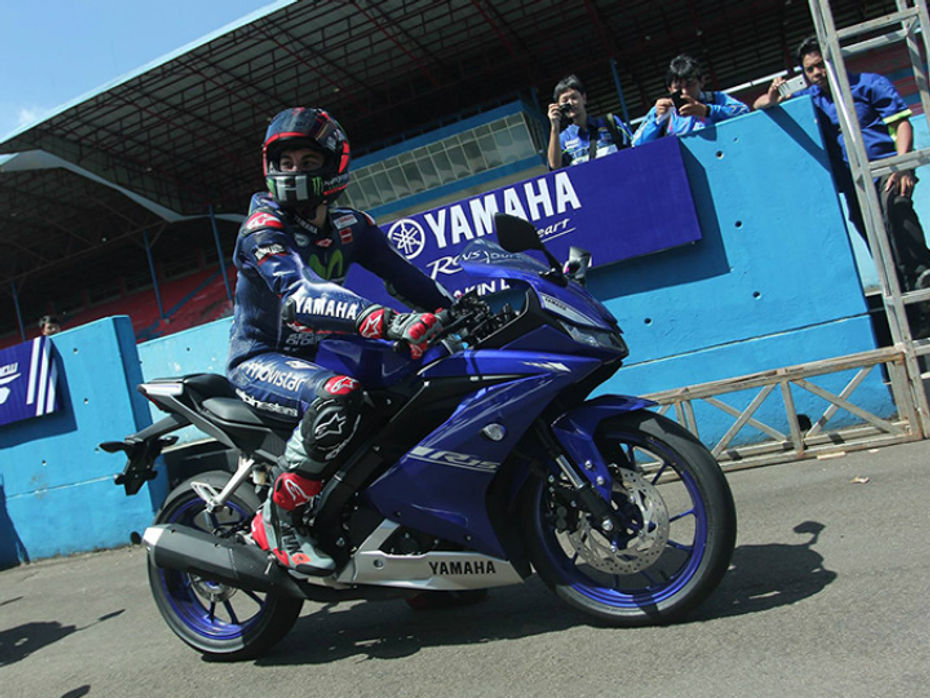 Yamaha R15 Version 3.