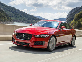 Jaguar Adds 300PS Ingenium Engine To XE, XF and F-Pace in the UK