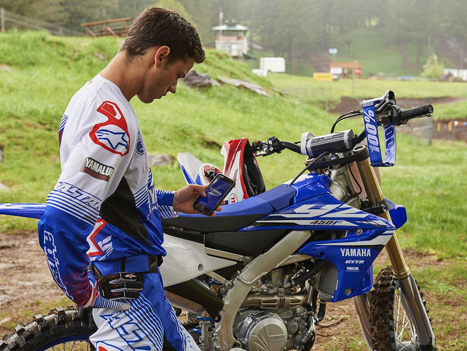 The New Yamaha YZ450F Can Be Tuned With Your Phone