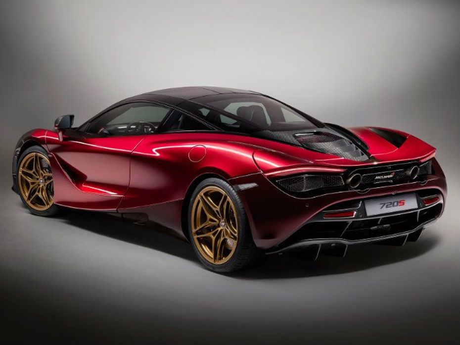 The McLaren 720S Velocity features dual-tone paint scheme on the outside