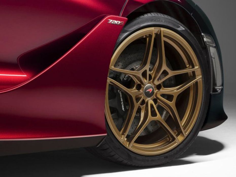 The 720S Velocity has metallic bronze alloy wheels to go with its dual-tone paint scheme