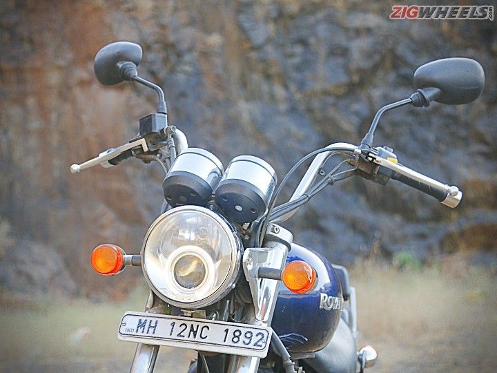 Bajaj Dominar 400 vs Royal Enfield Thunderbird 350 Bajaj Dominar 400 vs Royal Enfield Thunderbird 350