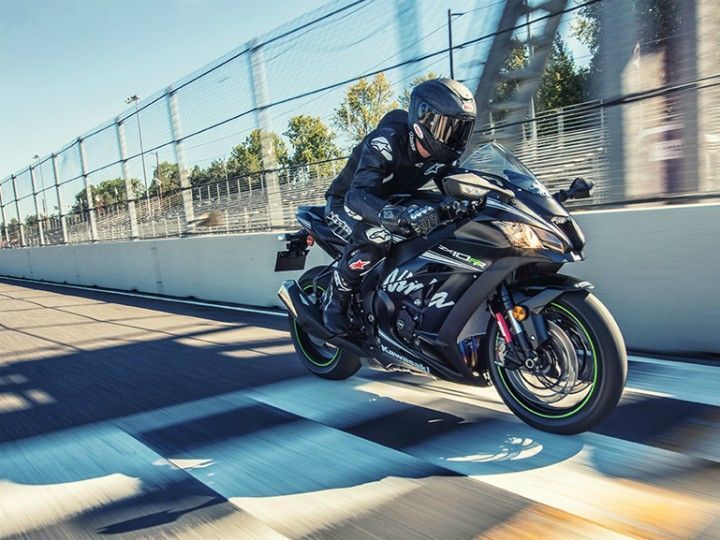 Kawasaki ZX-10RR Launched At Rs 21.90 Lakh - ZigWheels