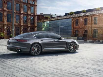 Porsche Panamera Turbo