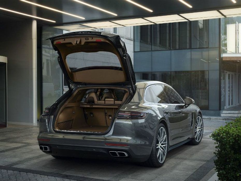 Panamera Sport Turismo offers 520 litres of boot space