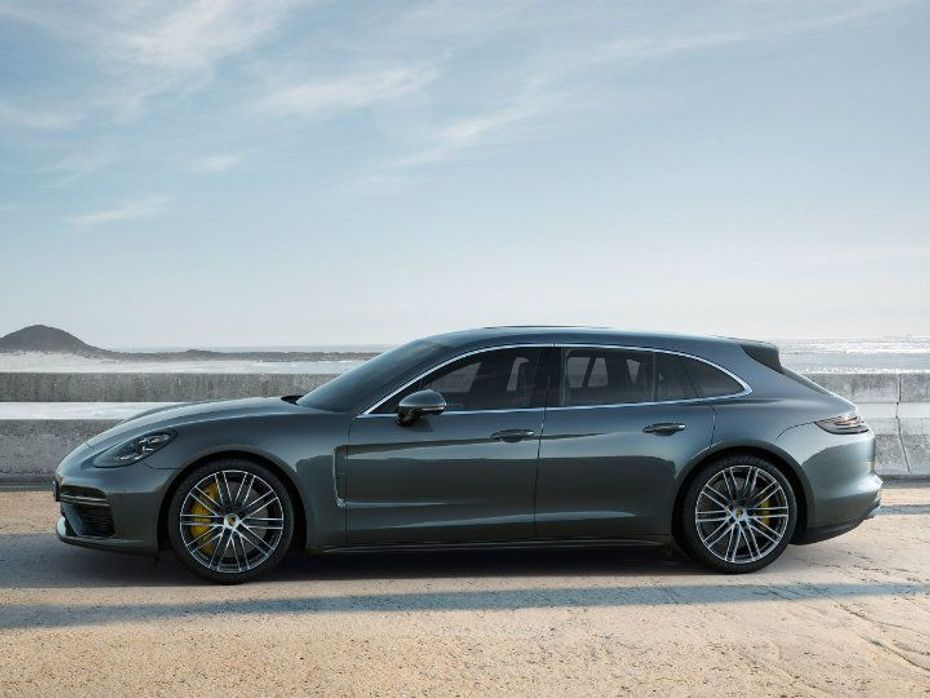 The Panamera Sport Turismo is available will be sold with the same engines as the Panamera saloon