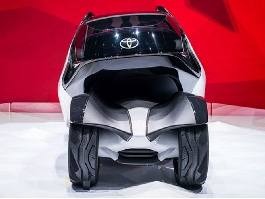 2017 Toyota i-TRIL concept