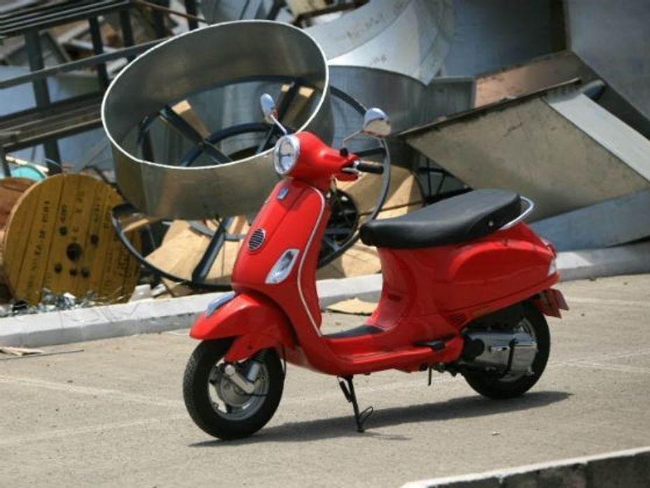 Vespa Offering Accessories Worth Rs 6000 On Its 150cc Model