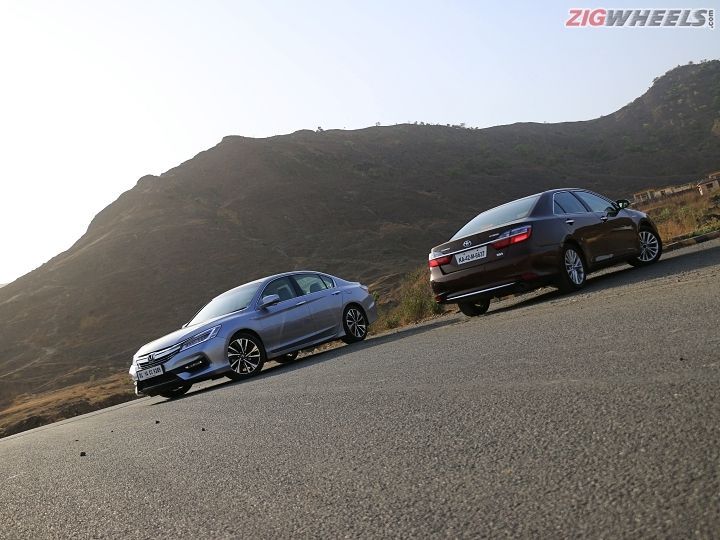 Honda Accord vs Toyota Camry Hybrid Comparison Review ZigWheels